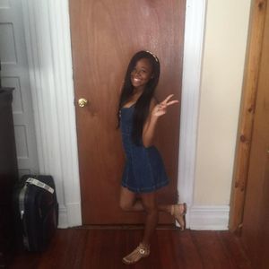 Meet your Posher, Monique